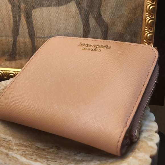 AUTHENTIC KATE SPADE PINK WALLET - Picture 3 of 5